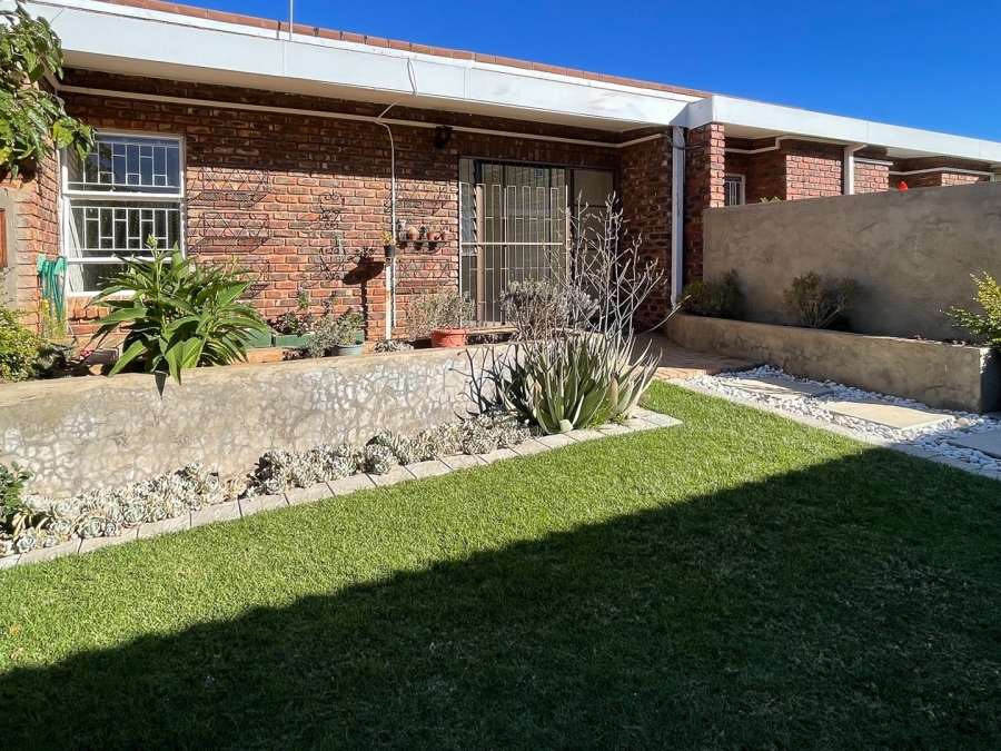 1 Bedroom Property for Sale in Oudorp North West